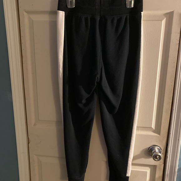 Puma Black and White Jogger Sweatpants. Size M - Picture 12 of 12